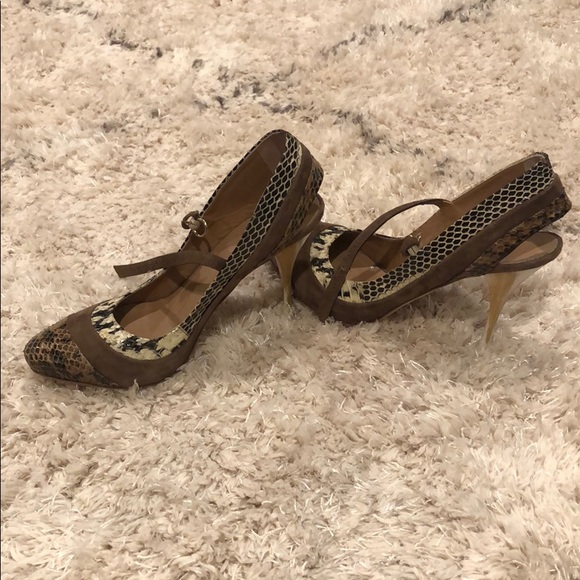 Heels - Picture 1 of 4